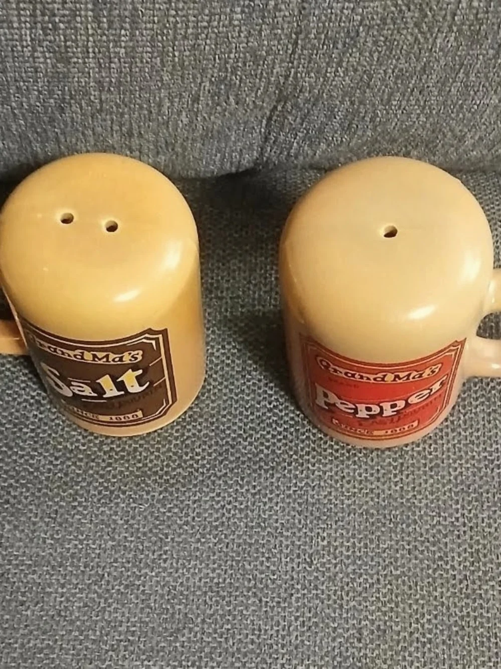 Vintage Grandma’s Brand Salt and Pepper Shakers Set – Beer Mug Style